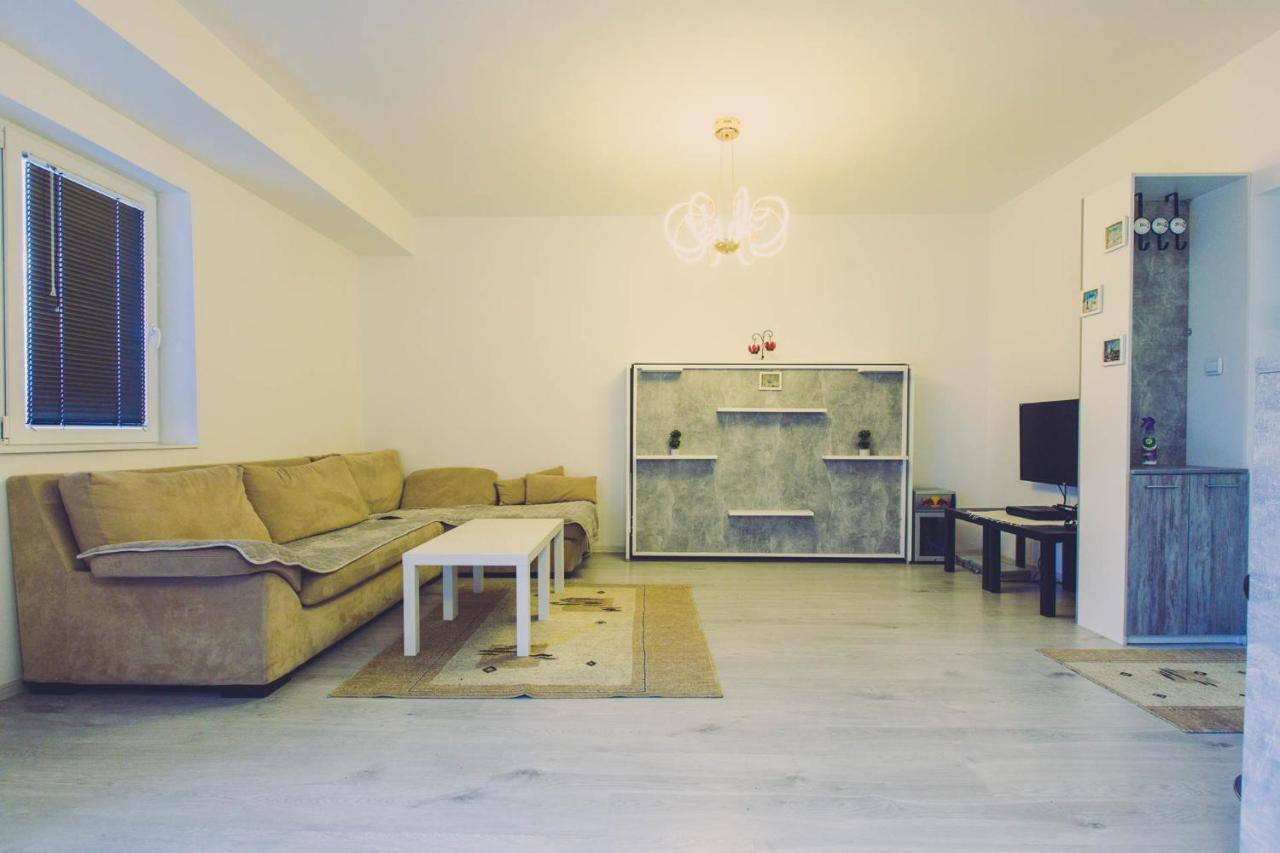 Hristovi Apartments Скоп'є Екстер'єр фото